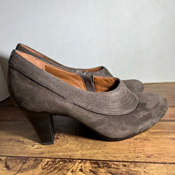 Clarks Artisan Brown Suede Zip Up Heels 32629 Women's US 8.5M - Picture 1 of 6